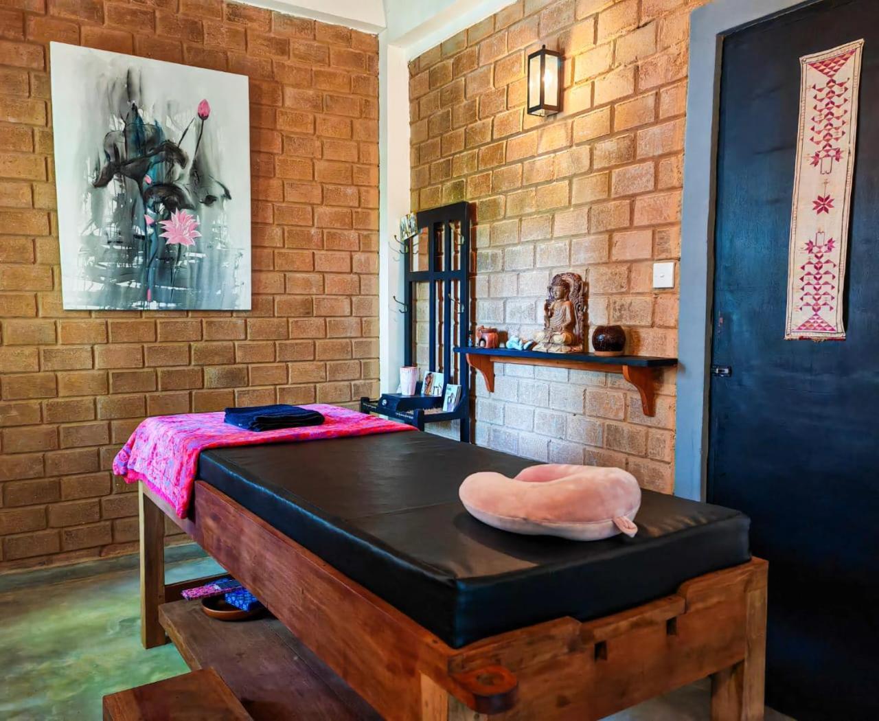 Villa Lyvie Ayurvedic Hotel Tangalle Exterior foto